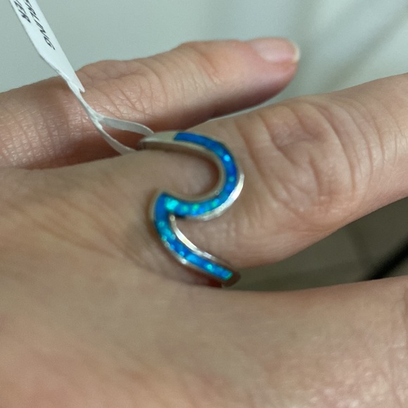 Inlayed Opal Sterling Silver Wave Ring size 7.5 - Picture 2 of 4